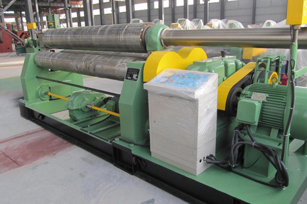 對(duì)稱(chēng)式三輥卷板機(jī)的結(jié)構(gòu)原理與技術(shù)優(yōu)勢(shì)